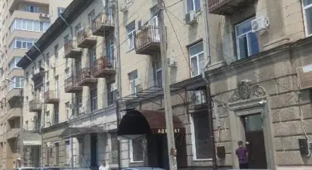 Короленко 25 (5 этаж), Prenota Hotel Hotel a Kharkov con parcheggio, Parcheggio