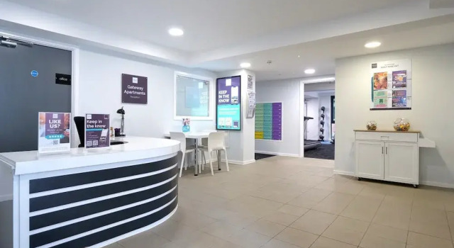 Student Only Gateway Apartments, Забронировать Апартаменты/квартира Эдинбург Midlothian, рядом с Железнодорожный вокзал Эдинбург-Уэверли