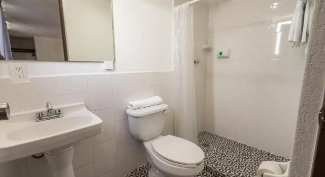 Economică cvadruplă cameră Hotel Delf-inn