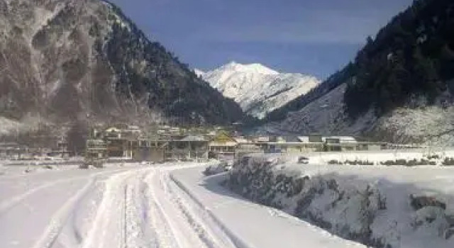 Hotel Mountain Track- Taranna Balakot, Забронировать Отель Bāla Pīr Ziārat провинция Хайбер-Пахтунхва