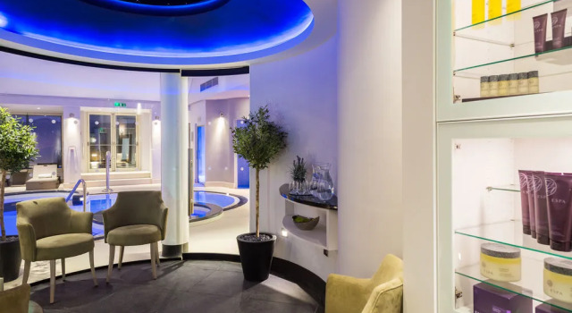 Old Swan, Забронировать Отель Бизнес-отели Уитни, 4* 5*
