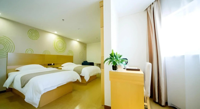 GreenTree Inn Liaocheng Economic Development Zone Huitong Logistics Park Express Hotel, Prenota Hotel Hotel a Shandong con parcheggio, Parcheggio