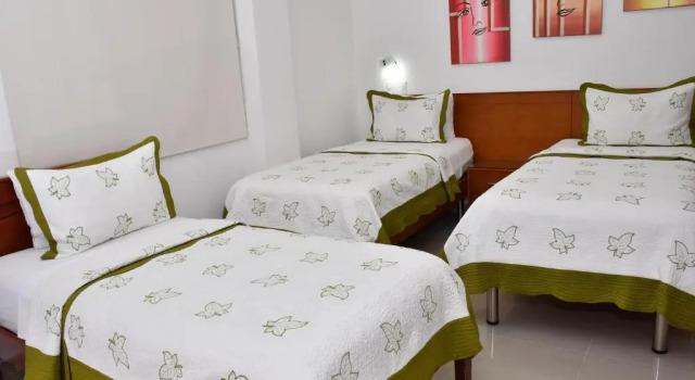 Трёхместный номер Standard Hotel B`Quin Plaza Cúcuta