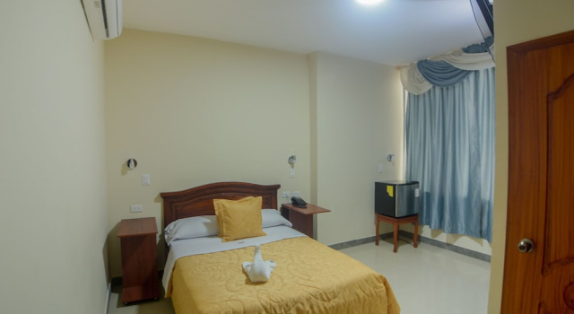 Номер Executive Victoria Suites Hotel