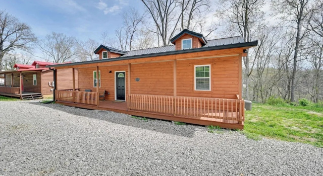 Lake Cumberland Views! Boating & Fishing Basecamp, Book Feriehus Sommerhuse i Kentucky, Hytte