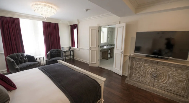 Номер Grand Dominion Gardens and Hotel