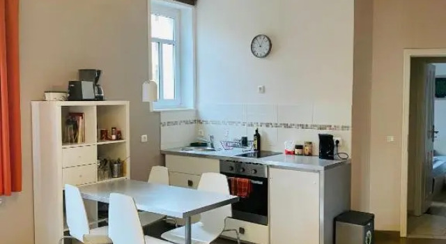 Villa FeWo mit separaten Schlafzimmern, zentral gelegen, Rezervovat Vila Vily v Sasko, Vila