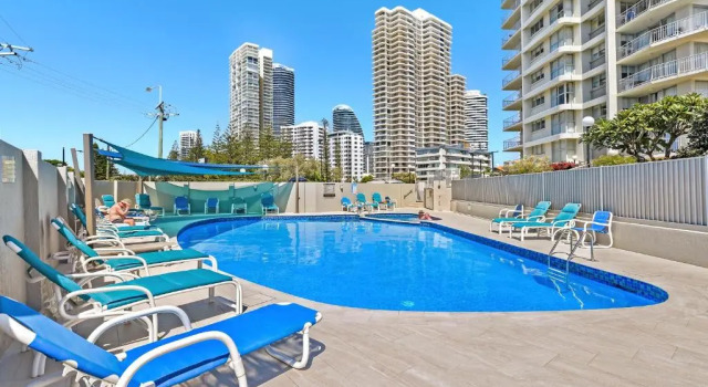 Апартаменты с 2 комнатами с видом на океан Talisman Beachside Broadbeach