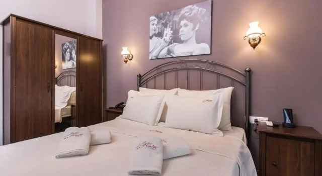 Двухместный номер Deluxe с балконом Theatro Hotel Odysseon