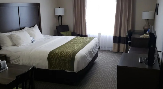 Двухместный люкс Comfort Inn & Suites
