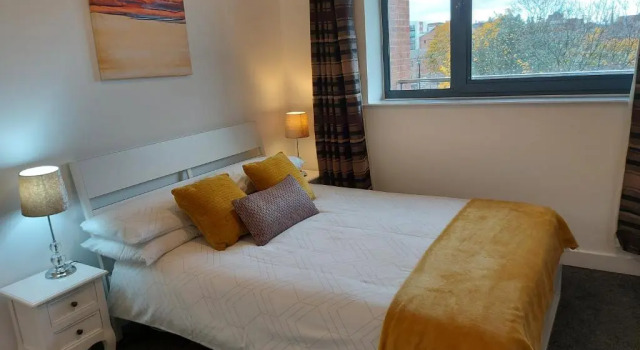 Large 2 Bed, 2 Bath, Free Parking & WiFi, Забронировать Отель Отели Шефилд с парковкой, рядом с Sheffield Institute for Translational Neuroscience, Парковка