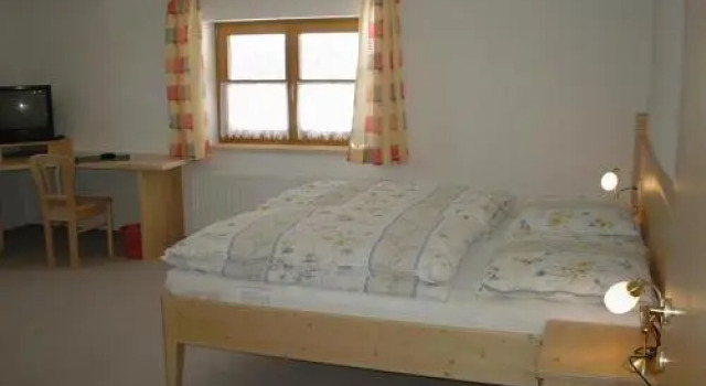 Appartement La Piazza, Rezerwuj Apartament Hotele w Salzburg z parkingiem, Parking