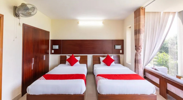 OYO 416 Giao Thông Hotel
