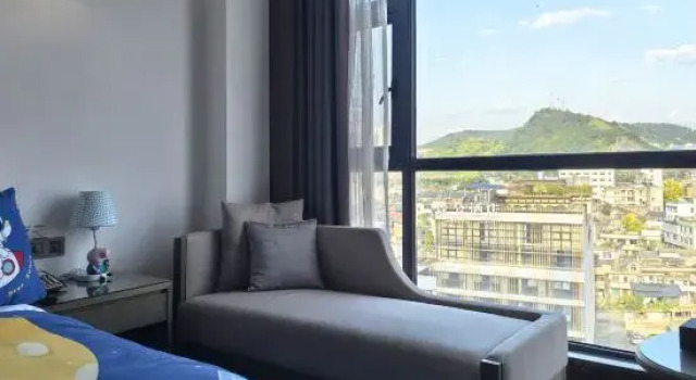 Люкс с 2 комнатами Wanfenglin Baihua Hotel