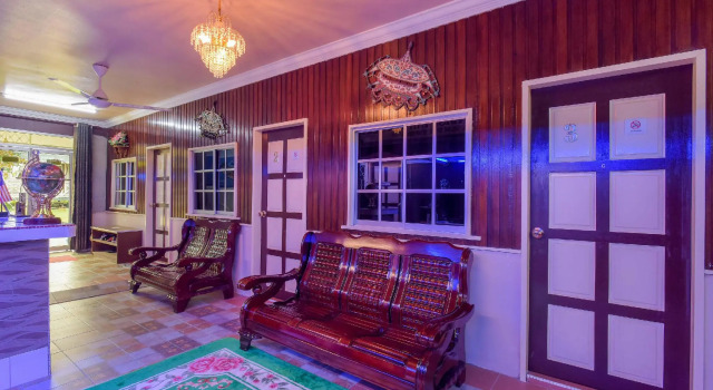 SPOT ON 90142 Bubul Paradise Inn, Prenota Hotel Semporna Sabah