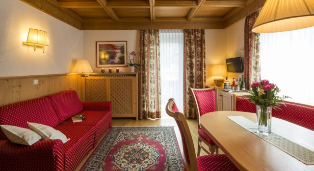 Люкс с 2 комнатами Dolomites Wellness Hotel Savoy