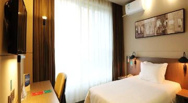 Двухместный номер Business Jinjiang Inn Select Suzhou Industrial Zone Jundi Manhattan Plaza