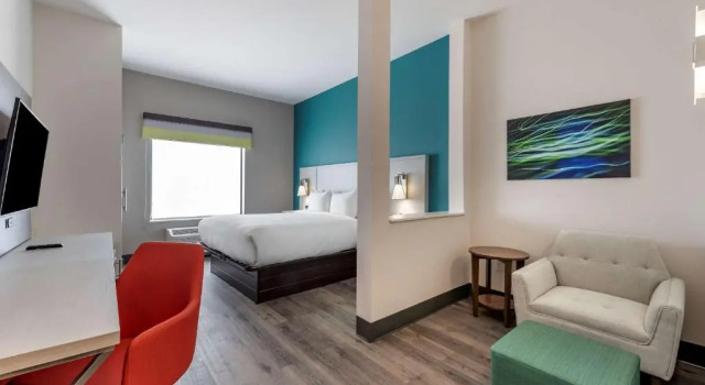 Люкс Comfort Suites Colorado Springs East - Medical Center Area