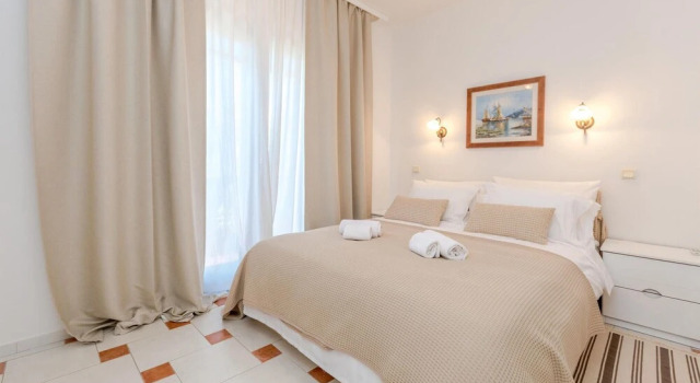 Amazing Home in Ugljan With Wifi and 4 Bedrooms, Reservar Hotel Island Ugljan Ugljan Island