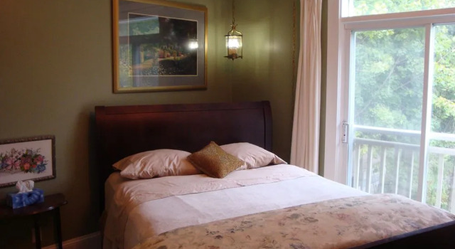 DownHome Bed & Breakfast, Varaa Hotelli Niagara Wine Region Ontario