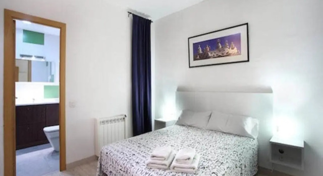 Actual Home Gran Via, Забронировать Отель Эшампле Барселона, рядом с Barts