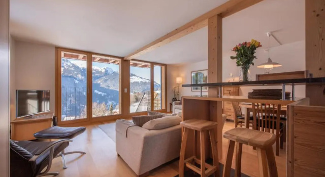 Chalet Roossi 3, Prenota Chalet Hotel a Canton Berna con parcheggio, Parcheggio