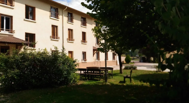 Hôtel du Monolithe, Rezervați Hotel Villebois 