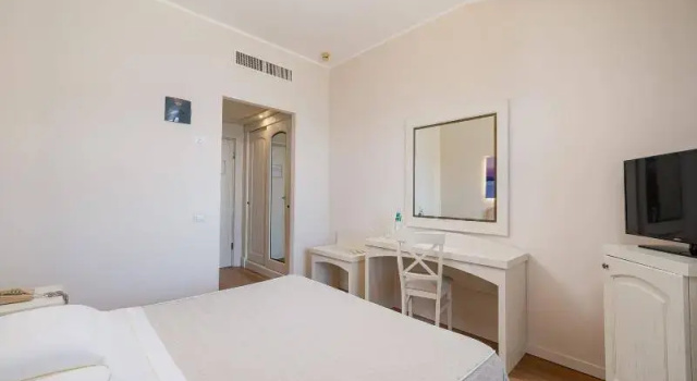 Одноместный номер Standard с балконом и с видом на сад Hotel Punta Negra