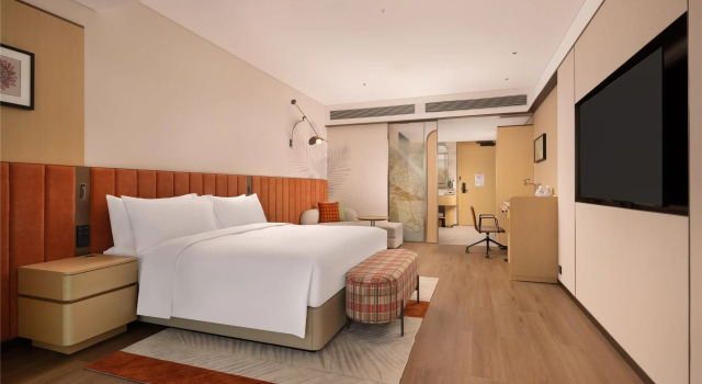 Номер Deluxe с видом на бассейн Hilton Garden Inn Xishuangbanna Railway Station