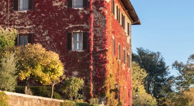 Large Beautiful Villa in Tuscan Hills of Chianti Stunning Gardens and Large Pool