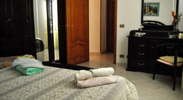 In Piazza Casavacanze, Book Hotel Hotels in Sicily with Parking, Parking
