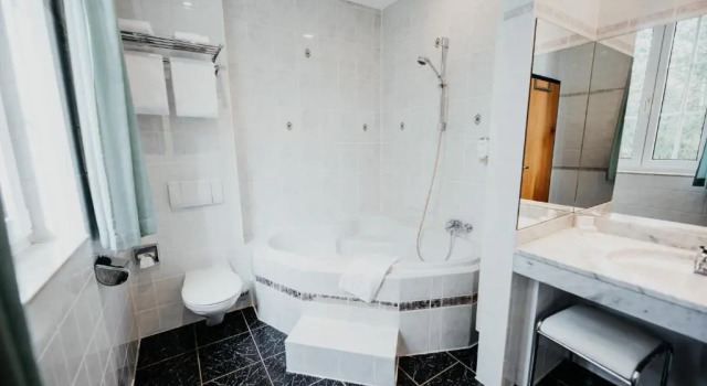 Полулюкс Sonnenhotel Hoher Hahn