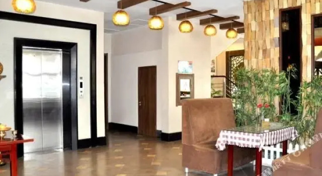 Gaizhou Hongxiang Business Hotel (Gaizhou Railway Station), Book Hotel Yingkou Liaoning