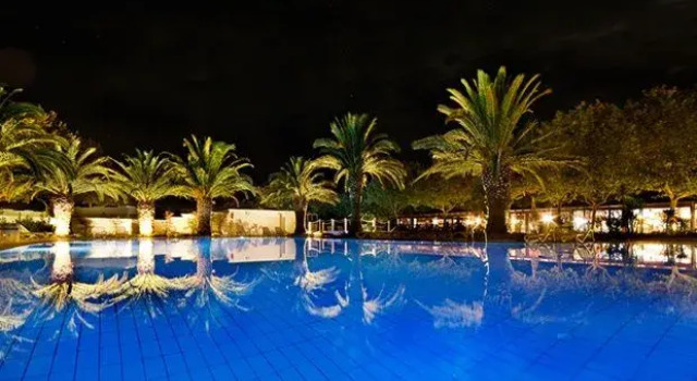 Villaggio Oasi Le Dune Resort, Book Resort Resort Hotels in Fasano Area, Resort