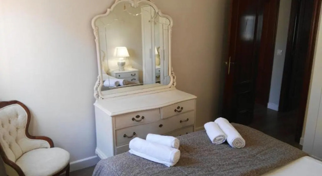 Апартаменты Idilico ático en Triana-3BD+1BTH