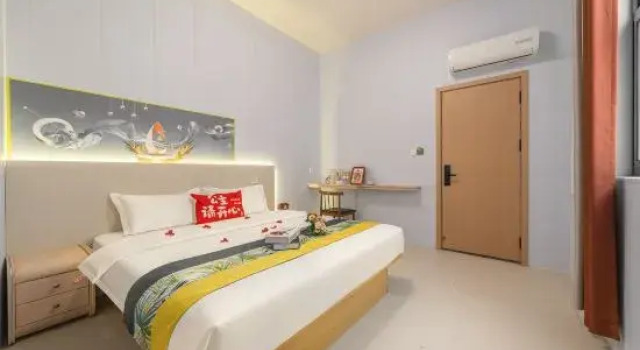 Семейный люкс Xinfeng · Warm HomeBoutique Stay (Wansui Mountain Wuxia City)
