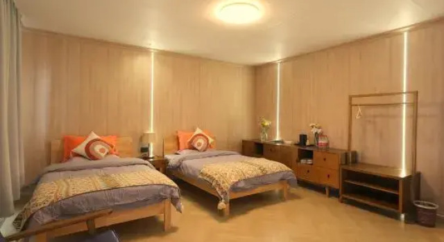 Двухместный люкс с видом на сад Hemu Free Space Homestay
