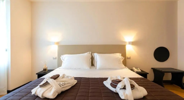 Номер Deluxe с балконом и с видом на озеро Hotel Villa Cipressi, by R Collection Hotels