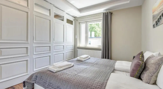 Lion Apartments -Costa Brava Studio, Varaa Huoneisto Karlikowo 