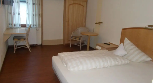 Landhotel Pingel, Забронировать Отель Отели Зундерн с парковкой, Парковка