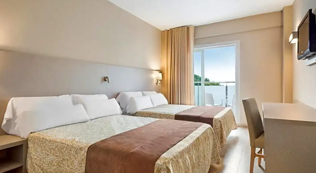 Четырёхместный номер Hotel Best Cap Salou
