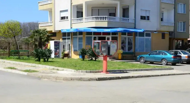 Kirovi Guest House, Забронировать Гостевой дом Отели области Бургас с парковкой, Парковка