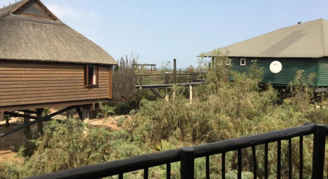 Bungalow Stiltz Guest House