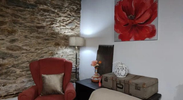 Casa Dos Nenos, Book Hotel Begonte Galicia