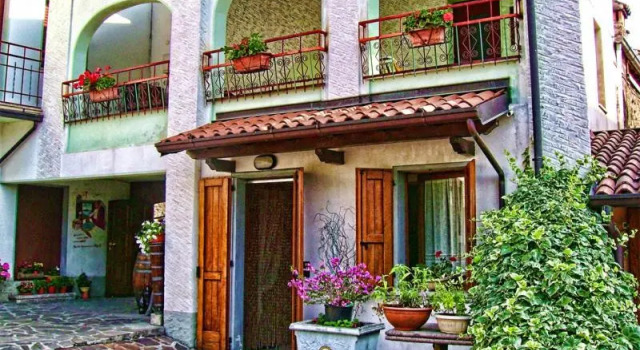 B&B Curtif, Забронировать Отель «постель и завтрак» Тавернола Бергамаска Озеро Исео