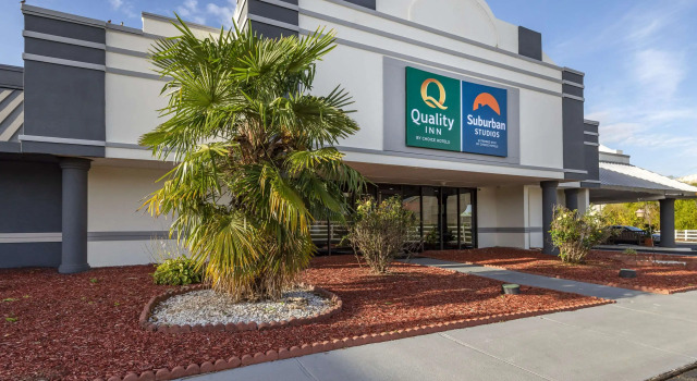 Suburban Studios Rock Hill Northeast I-77, Забронировать Отель Отели Южной Каролины с бассейном, Бассейн