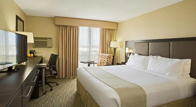 Номер Standard Holiday Inn Miami International Airport by IHG