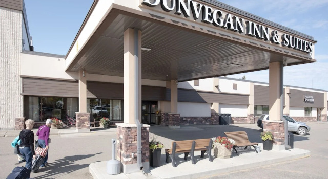 Dunvegan Inn and Suites, Prenota Hotel Hotel a Alberta con piscina, Piscina