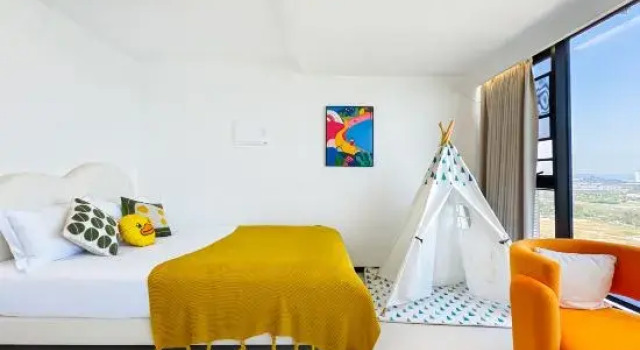 Семейный люкс с красивым видом из окна Dongshan Xiyu Seaview Homestay