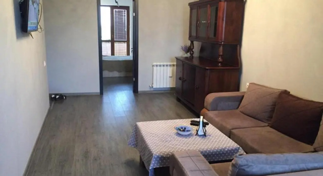 home tamari, Reserva ahora Hotel Gamarjveba Kutaisi